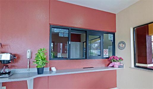 Americas Best Value Inn-Бейтаун Экстерьер фото